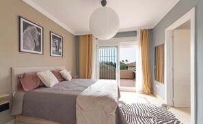 Room - Holiday Home 'Villa Flamencos' with Mountain Views, Wi-Fi and Air Conditioning (Mijas)