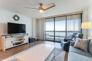 TV, offices - 22nd Floor Oceanfront Century I Condo w/ Ocean Views, W/D, WiFi, & Shared Pool (Ocean City)