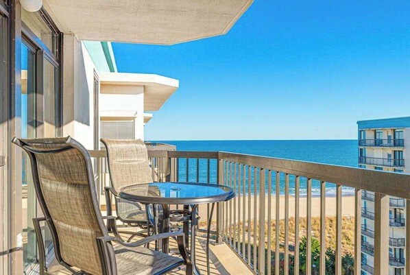 Property grounds - Oceanfront Braemar Towers Condo w/ AC, Private W/D, Shared Pool, Ocean View (Ocean City)
