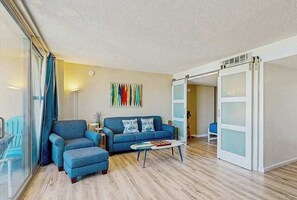 TV, offices - Fountainhead Towers 1008 (Ocean City)
