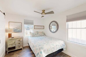 WiFi, bed sheets - Cottages on St Louis #1 (Ocean City)
