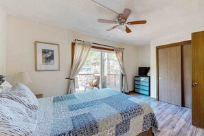 5 Schlafzimmer, Bügeleisen/Bügelbrett, WLAN, Bettwäsche