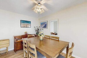 Dining - Fourth-Floor Condo near the Beach w/Private Balcony, Ocean View, A/C, Free WiFi (Ocean City)