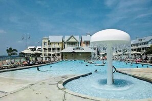 Pool - Sunset Island Condo w/ AC, Private W/D, WiFi, Shared Pools - Walk to the Beach (Ocean City)