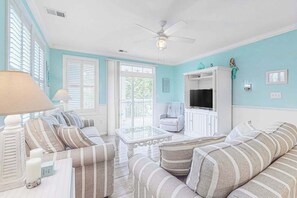 TV, offices - Sunset Island Condo w/ AC, Private W/D, WiFi, Shared Pools - Walk to the Beach (Ocean City)