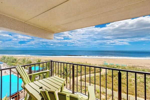 Property grounds - Oceanfront, Renovated Marigot Beach Condo w/ Ocean View, AC, W/D (Ocean City)