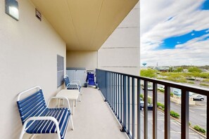 Property grounds - Oceanfront, Renovated Marigot Beach Condo w/ Ocean View, AC, W/D (Ocean City)