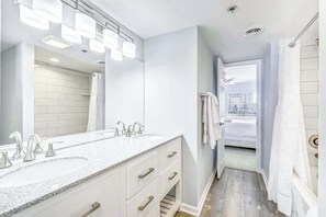 Shower - Beachfront Condo w/Water Views, Central AC, WiFi, Shared Pool - Next to Beach (Ocean City)