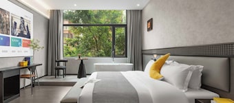 Banana FUN Hotel (Guangzhou Beijing Road Pedestrian Street Yuexiu Park)