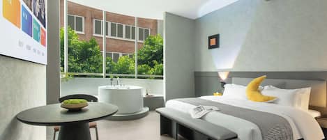 Senior Double Room, City View | Laptop workspace, blackout drapes, soundproofing, iron/ironing board