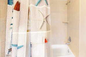 Shower, towels - Midtown Condo with Balcony, Gas Fireplace, Washer/Dryer, WiFi & Shared Pool (Ocean City)