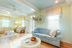 TV, video games, DVD player, offices - Big & Beautiful Home Steps From Bay w/Shared Pool, WiFi, AC, Water Views, & W/D (Ocean City)