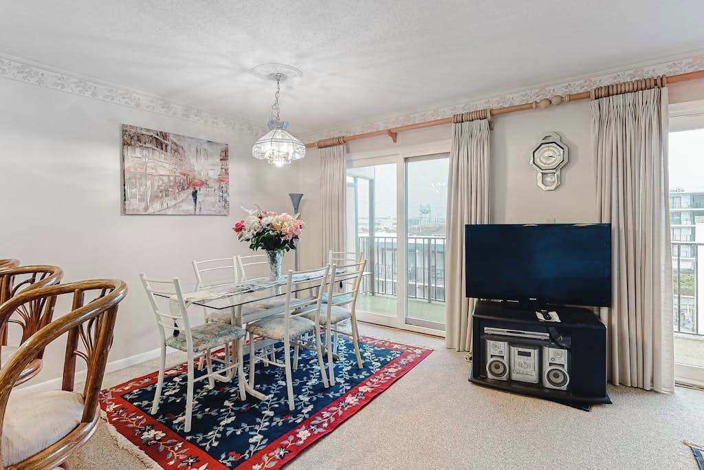 TV, DVD player, stereo, offices