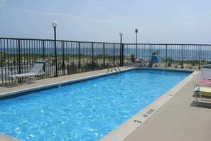 Pool - Oceanfront Condo with Balcony, Central AC, Washer/Dryer, WiFi & Shared Pool (Ocean City)