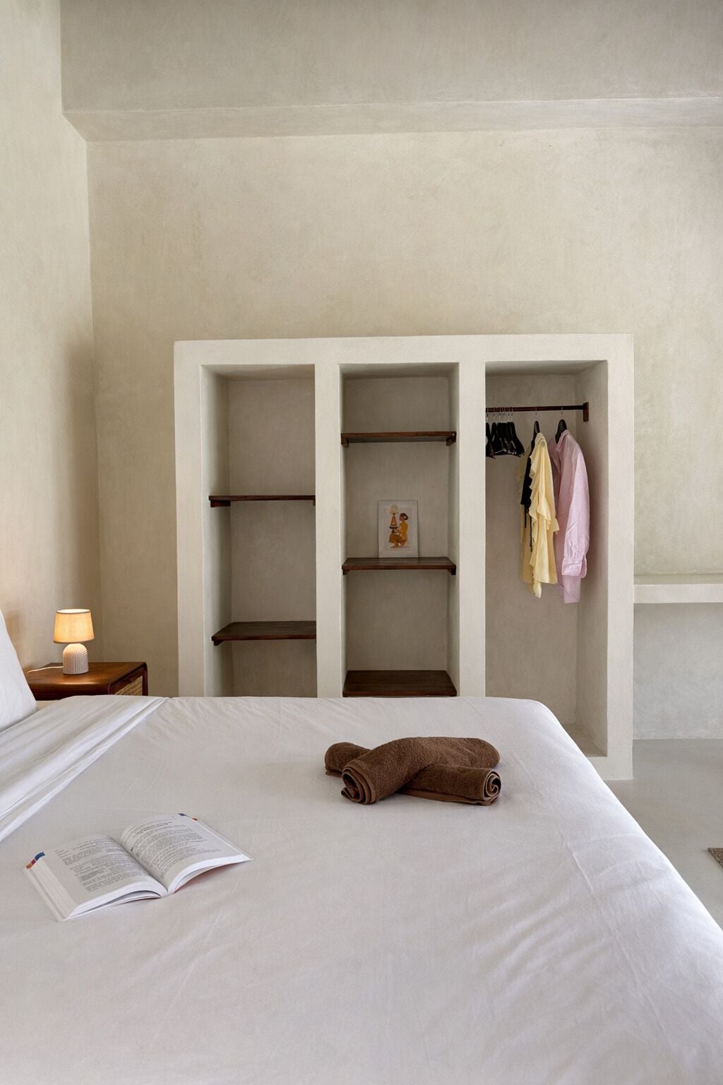 Double Room, 1 King Bed, Air conditioning, Garden View | Room amenity