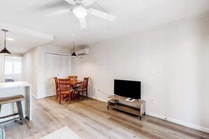 Interior - Beach House 102 (Ocean City)