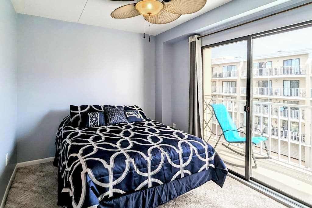 2 bedrooms, travel cot, WiFi, bed sheets