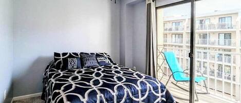 2 bedrooms, travel cot, WiFi, bed sheets