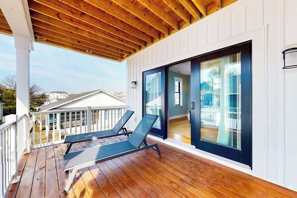 Terrace/patio - Brand-new, dog-friendly home with chef's kitchen, EV charger, decks, & firepit (Ocean City)