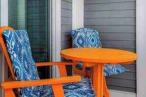 Outdoor dining - White Marlin 303B (Ocean City)