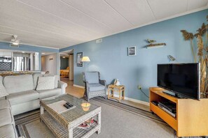 TV, DVD player, offices - Waterfront condo with amazing views - steps to the beach & restaurants (Ocean City)