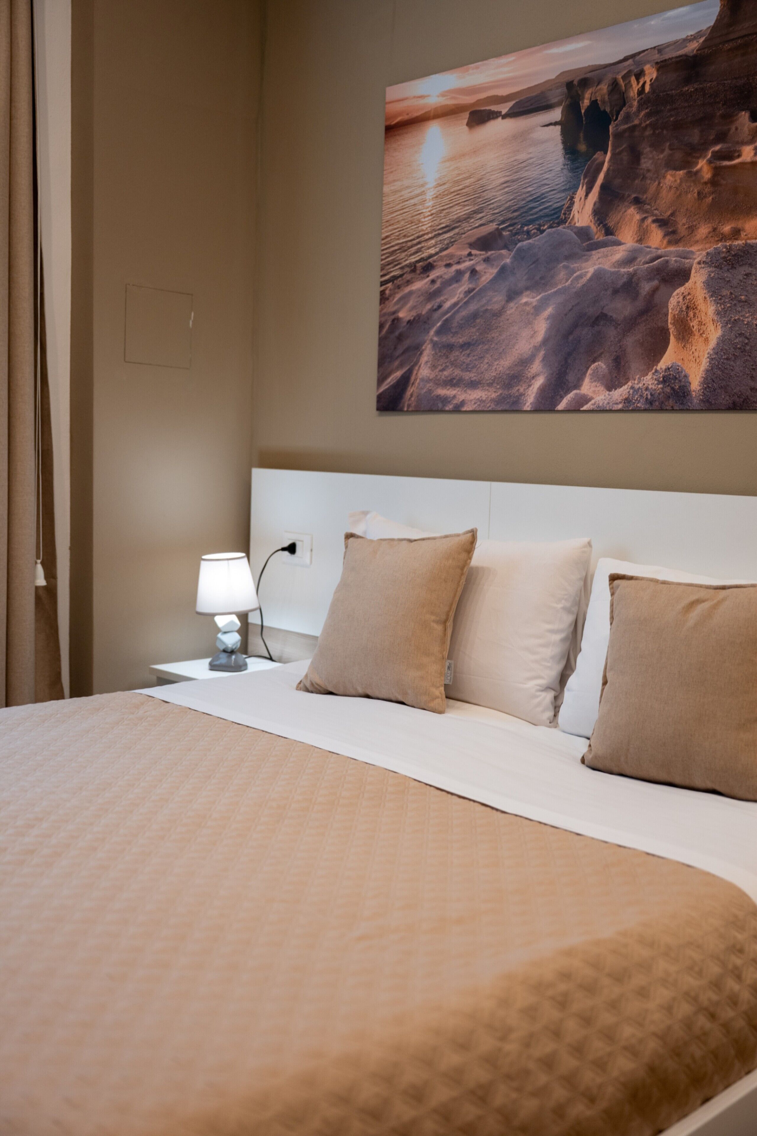 Habitación estándar con 1 cama doble o 2 individuales | Wifi gratis