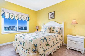 2 bedrooms, iron/ironing board, WiFi, bed sheets - Lorelei I 404 (Ocean City)
