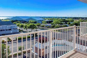 Property grounds - Lorelei I 404 (Ocean City)
