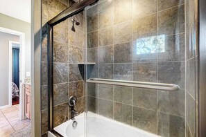 Shower, hair dryer, towels - Oceanfront Happy House duplex with ocean view, WiFi, W/D, & direct beach access (Ocean City)