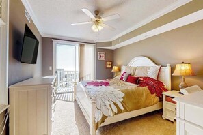 3 bedrooms, desk, iron/ironing board, WiFi - Coastal sanctuary with large deck, bay views, full kitchen, AC, & pool access (Ocean City)