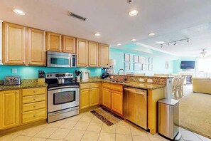 Fridge, microwave, oven, stovetop - Coastal sanctuary with large deck, bay views, full kitchen, AC, & pool access (Ocean City)