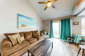 TV, offices - La Vista Bay 112 and 114 on 75th St Combo -A,B (Ocean City)