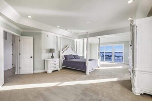 6 bedrooms, WiFi, bed sheets - Waterfront Secured Compound in West Ocean City: Your Dream Escape (Ocean City)