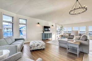 TV, DVD player - Waterfront Secured Compound in West Ocean City: Your Dream Escape (Ocean City)