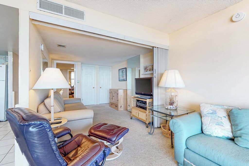 TV, stereo, offices