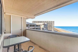 Property grounds - Oceanfront High Point South condo with ocean & bay views, W/D, & pool (Ocean City)