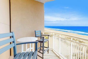 Property grounds - Oceanfront Gateway Grand Condo w/ AC, Ocean View, WiFi, W/D, Shared Pools (Ocean City)