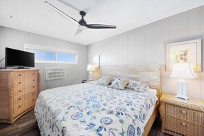2 bedrooms, WiFi, bed sheets - Oceanfront Calypso Condo w/ Ocean View Balcony, WiFi, Laundry & Shared Pool (Ocean City)