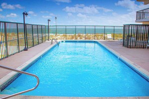 Pool - Beachfront Condo w/Free WiFi, AC, Private Washer/Dryer, Shared Pool, Water Views (Ocean City)