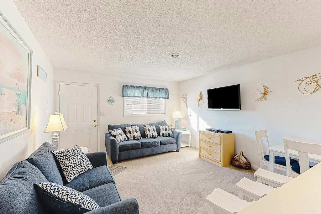 TV, DVD player, offices