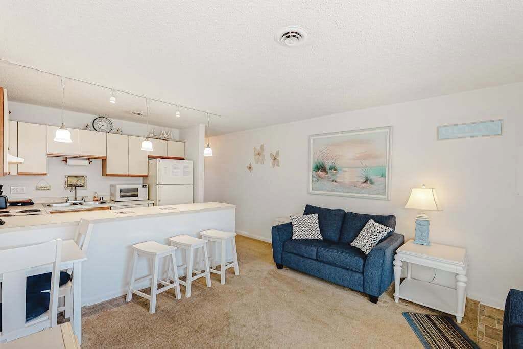 TV, DVD player, offices