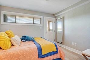 1 bedroom, iron/ironing board, WiFi, bed sheets - Bayshore Central 42 (Ocean City)