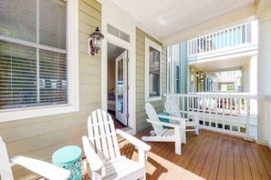 Terrace/patio - Towering Beach Getaway w/ Fast WiFi, Balconies, Shared Pools, & Private Beaches (Ocean City)