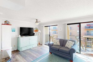 TV, DVD player, offices - Condo in an Oceanfront Building with Side Ocean View, Balcony, AC & WiFi (Ocean City)
