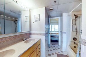 Shower, towels - Ocean View Condo with Balcony, WiFi, W/D, Central AC & Shared Outdoor Pool (Ocean City)