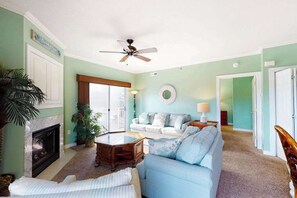 TV, fireplace, offices - Bayside condo in Midtown with balcony, pool, sauna, gym & pier (Ocean City)