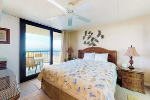 2 bedrooms, WiFi, bed sheets - Sunny inviting condo with balcony, pools, gym, sauna & AC (Ocean City)