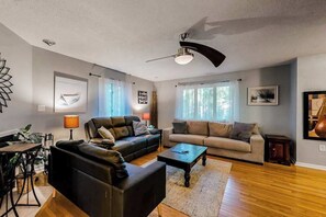 TV, fireplace, DVD player - Dog-friendly home with wood-burning fireplace, central AC, WiFi, & pool access (Ocean Pines)