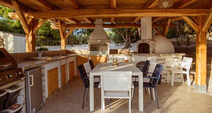 Villa Rose Sardinien 200 m vom Strand – Privater Pool & Garten