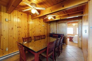 Dining - Oceanfront Townhouse w/Outdoor Deck, Washer/Dryer, Great Beach Location (Ocean City)